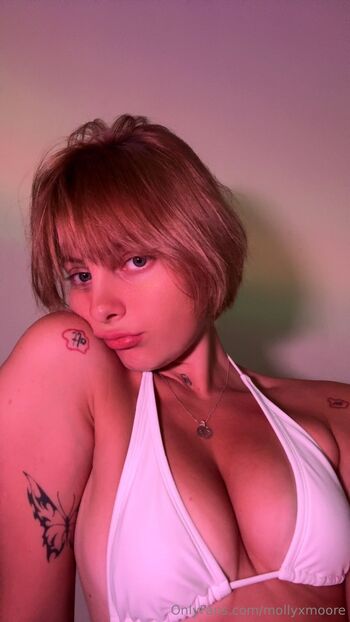 Molly / mollyxmoore nude photo #1