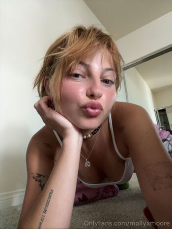 Molly / mollyxmoore nude photo #11