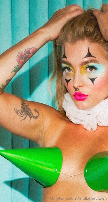 Molly The Clow / mollztheclown nude photo #5