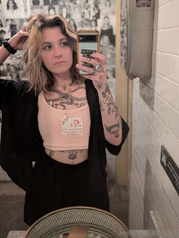 Acacia / molotovcocktease nude photo #15