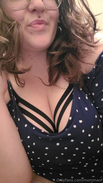 Momma O / mommaof nude photo #14