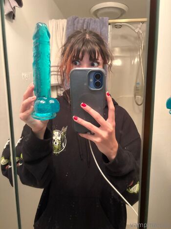 vamp / mommymarcey nude photo #3