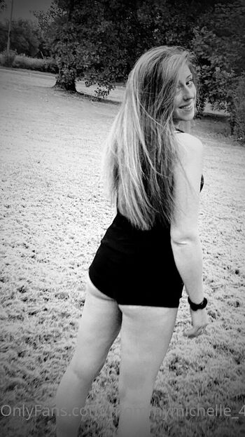 Michelle / mommymichelle_420 nude photo #23