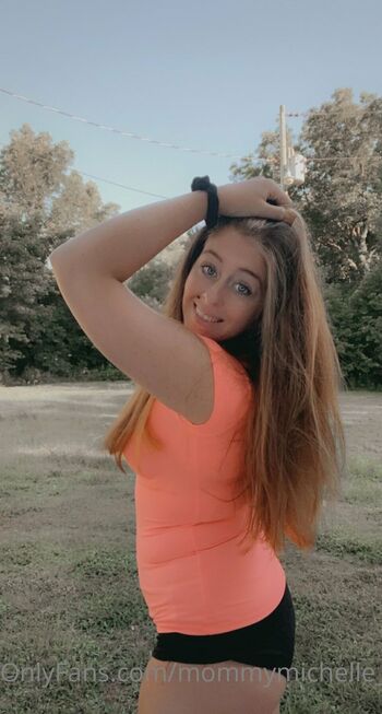 Michelle / mommymichelle_420 nude photo #30