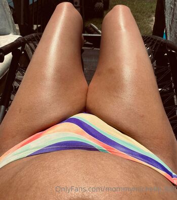Michelle / mommymichelle_420 nude photo #31