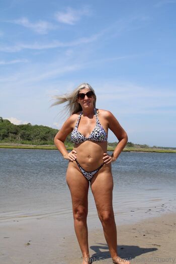 Momof5boot / momof5booty nude photo #33