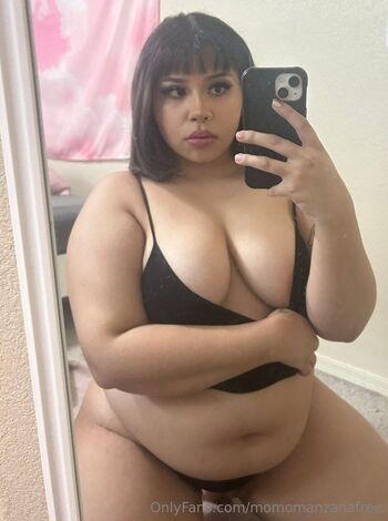 Momo Manzan / momomanzanafree nude photo #1