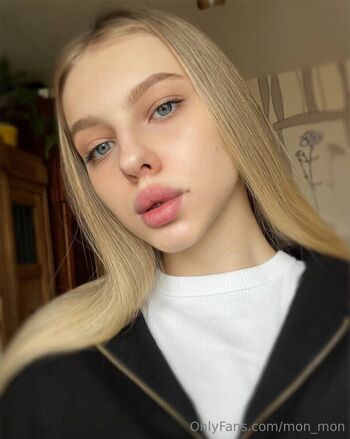 Monica / mon_mon nude photo #2