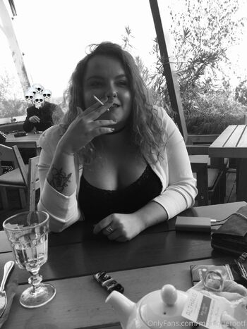 Monique Goddes / moniiquefox nude photo #20