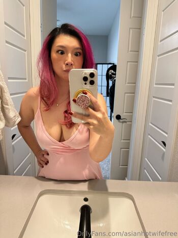 Monique Mae AsianHotwif / moniquemaefree nude photo #29