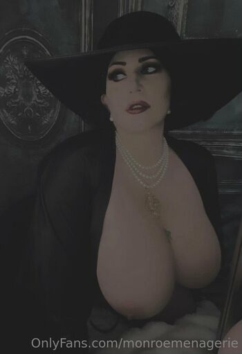 Monroe Menageri / monroemenagerie nude photo #4