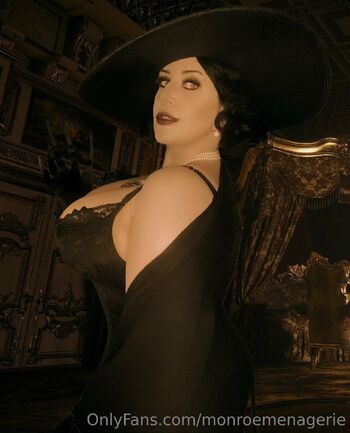 Monroe Menageri / monroemenagerie nude photo #6