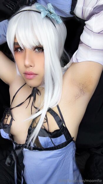 Mo / moomfie nude photo #8