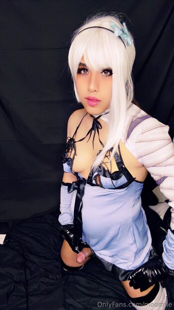 Mo / moomfie nude photo #21