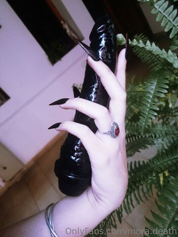 Mora Blacksoul... Nalgotic / mora.death nude photo #25