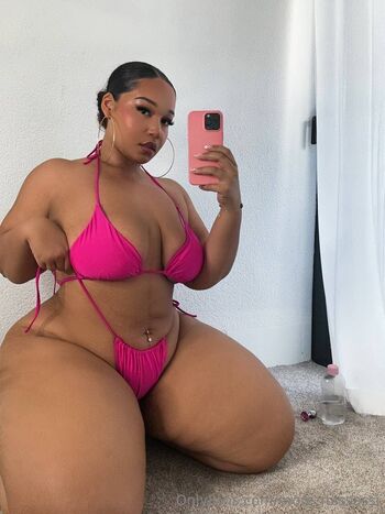 Miss Assi / more_missassi nude photo #3