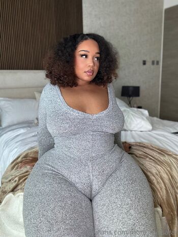 Miss Assi / more_missassi nude photo #22