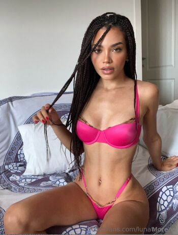 MORENA / morena201998 nude photo #22