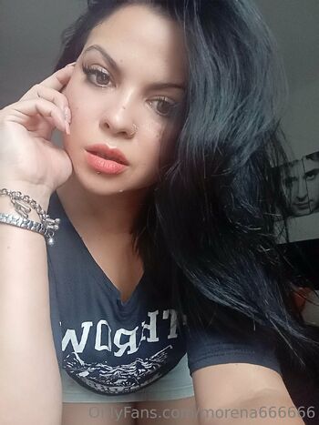 Annie / morena666666 nude photo #11