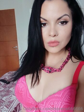 Annie / morena666666 nude photo #12