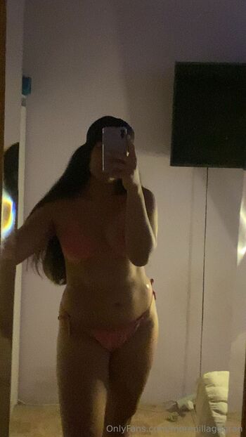 𝐌𝐎𝐑𝐄𝐍𝐀 VC SEXTING / morenillagggran nude photo #24