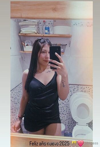 morochitabigassVC,SEXTING and more / morochitabigass nude photo #14