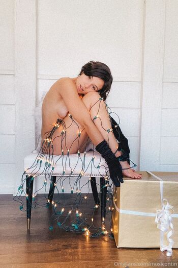 Mox / moxicontin nude photo #28