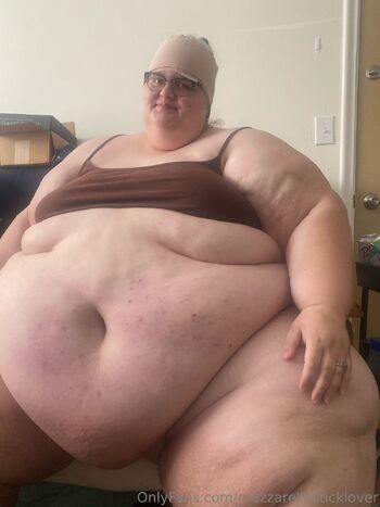 Mozzarella Stick Love / mozzarellasticklover nude photo #1