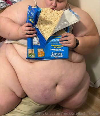 Mozzarella Stick Love / mozzarellasticklover nude photo #9