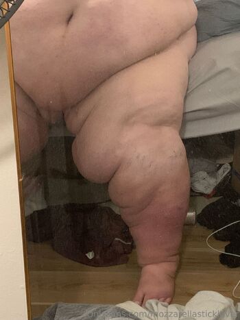 Mozzarella Stick Love / mozzarellasticklover nude photo #20