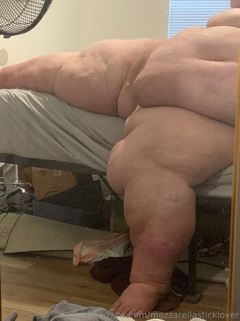 Mozzarella Stick Love / mozzarellasticklover nude photo #21
