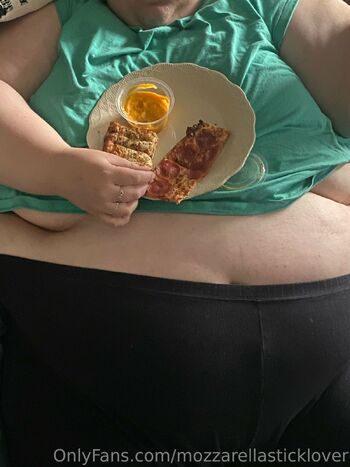 Mozzarella Stick Love / mozzarellasticklover nude photo #36