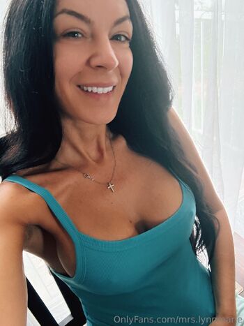 Lynnmari / mrs.lynnmarie nude photo #32
