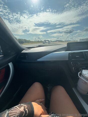 Daniell / mrsdanielle nude photo #10