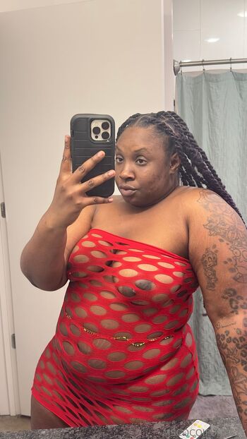 Ms.IGetWhatEva / mscocoifunasty / ms.cocoifunasty / queencoco804 nude photo #15