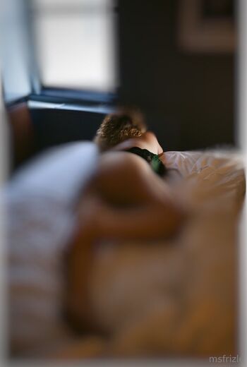 Ms. Frizl / msfrizle nude photo #3