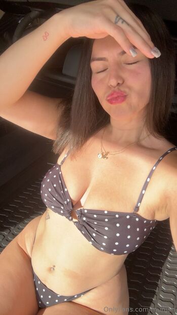 Ja / munjan nude photo #1