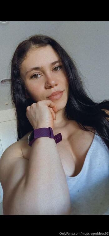 OnlyFans / musclegoddess92 nude photo #1