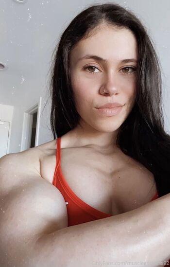 OnlyFans / musclegoddess92 nude photo #2