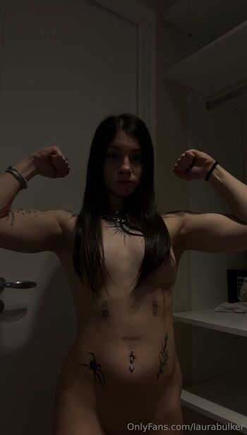 Laur / musclequeezerr nude photo #5