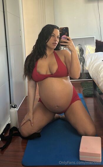 MW / mwc666 / mad0nnaworld nude photo #2