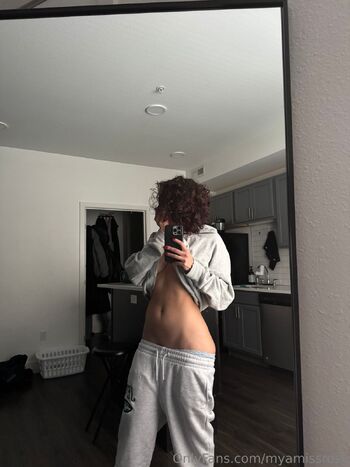 Ros / myamissrose nude photo #15