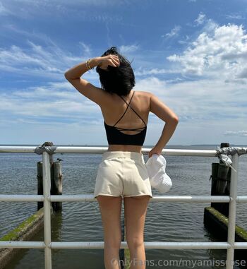 Ros / myamissrose nude photo #37