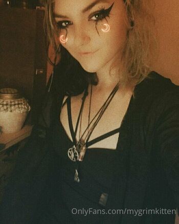 Grimkitte / mygrimkitten nude photo #8