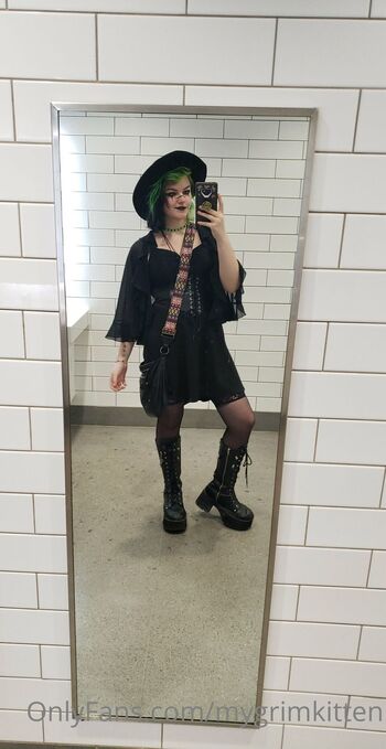 Grimkitte / mygrimkitten nude photo #12