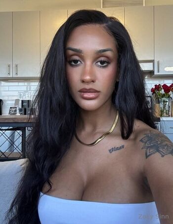 Vi / mylifeasvia nude photo #3