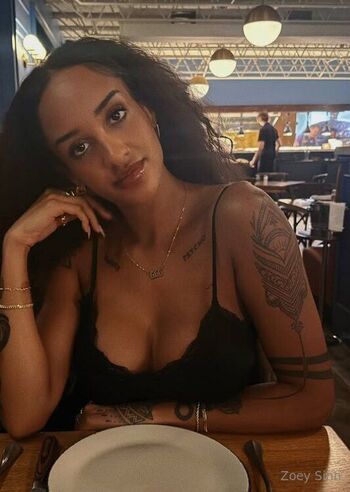 Vi / mylifeasvia nude photo #15