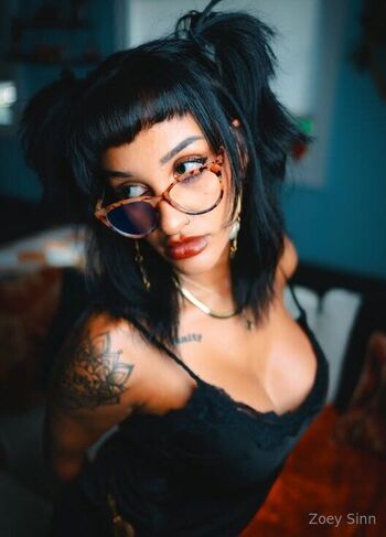 Vi / mylifeasvia nude photo #18