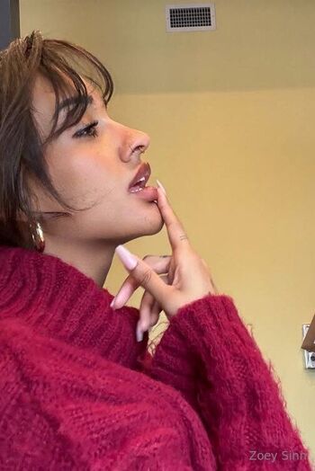 Vi / mylifeasvia nude photo #19