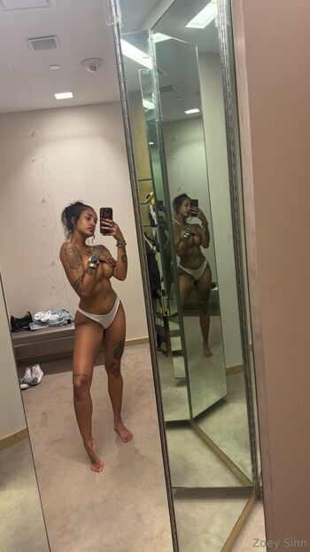 Vi / mylifeasvia nude photo #27